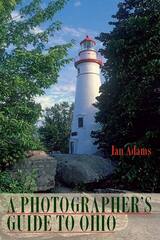 front cover of A Photographer’s Guide to Ohio