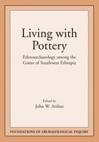 front cover of Living with Pottery