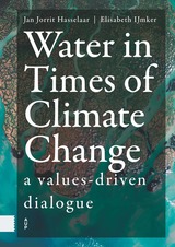 front cover of Water in Times of Climate Change